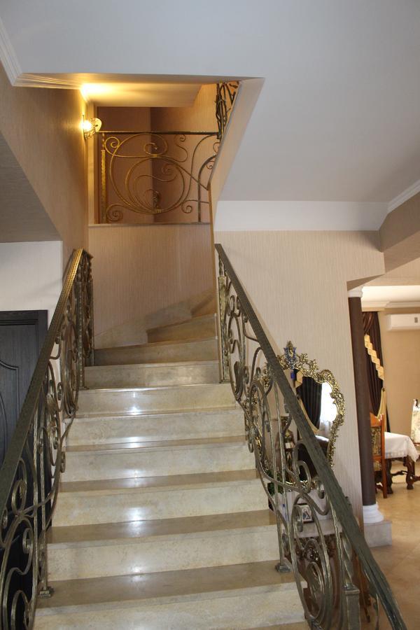 Hotel Leon Tbilisi Exterior foto